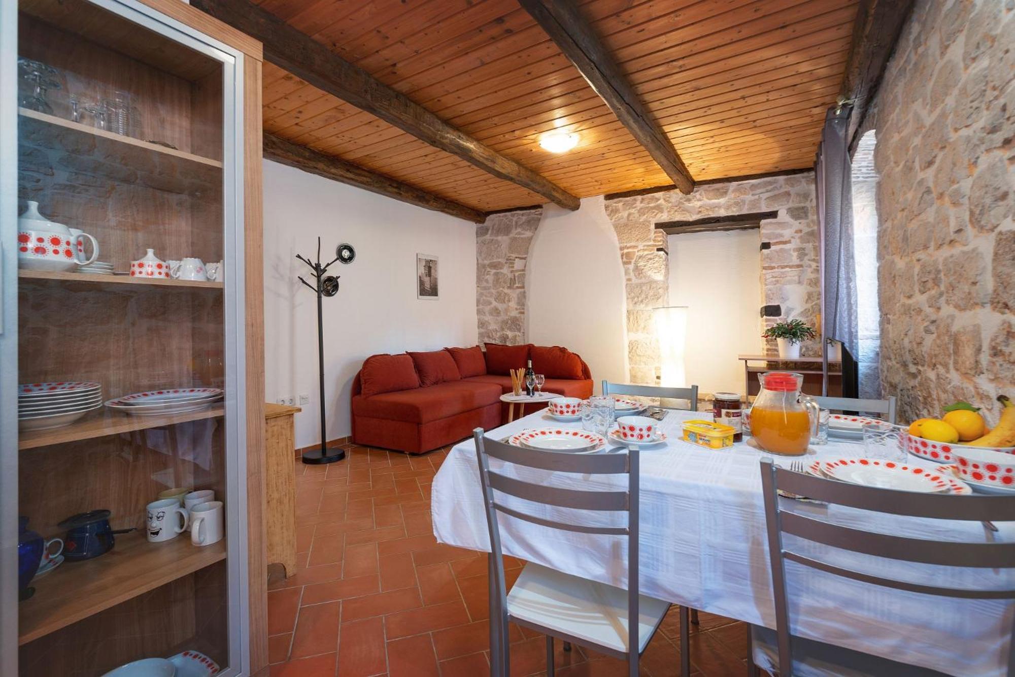 Perla Apartment *